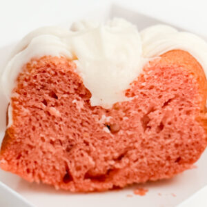 Strawberry Bundtlet